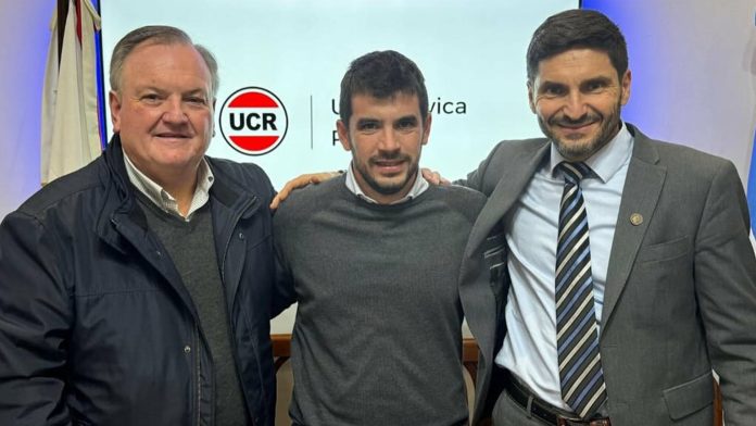 Quién es Leonel Chiarella, el hombre de Pullaro que se convirtió en el presidente de la UCR más joven de la historia